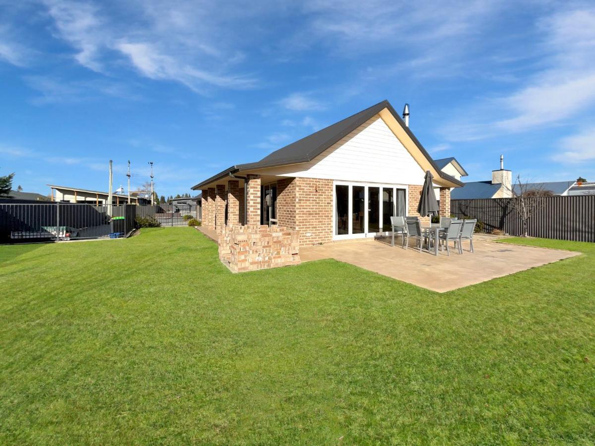 Vila Treat In Totara Drive Twizel Exteriér fotografie